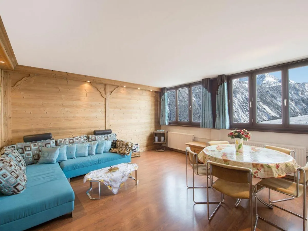 Appartement Courchevel 1850 Avec 2 Chambres Et Services Inclus - Fr-1-564-37 contacts
